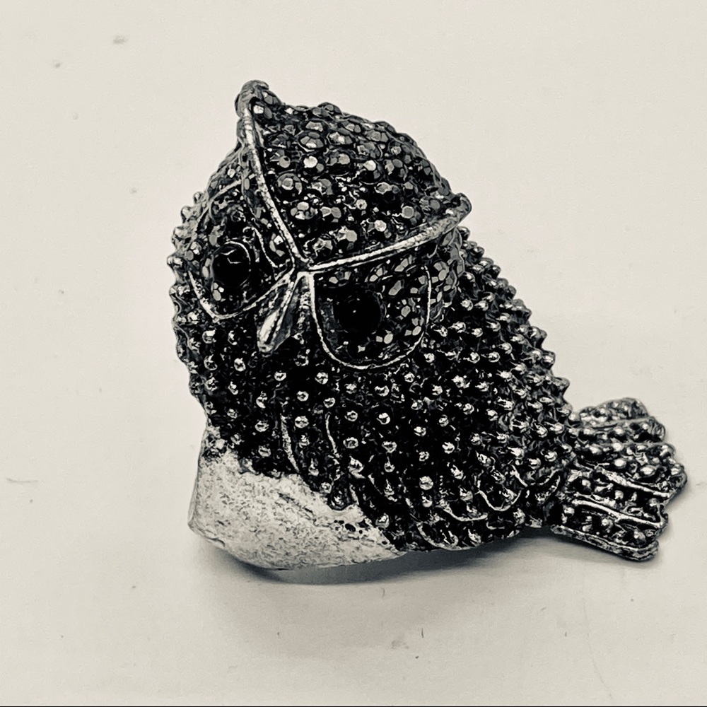 Statement silver tone quail ring
